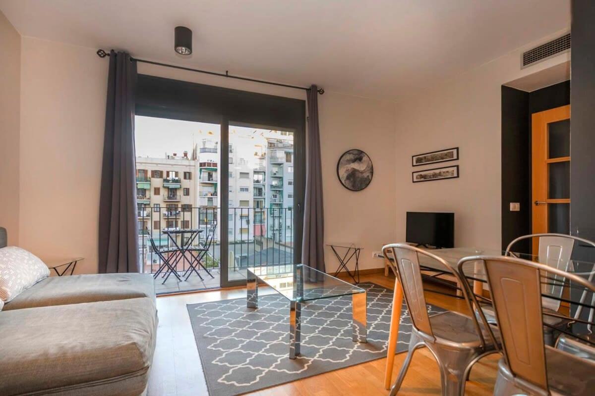 Modern And Bright Apartment In Eixample 3-1 Barselona Dış mekan fotoğraf